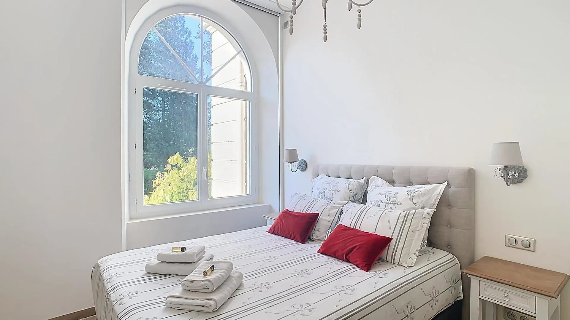 Villa Bagatelle Saint-Laurent-du-Pont Apartment
